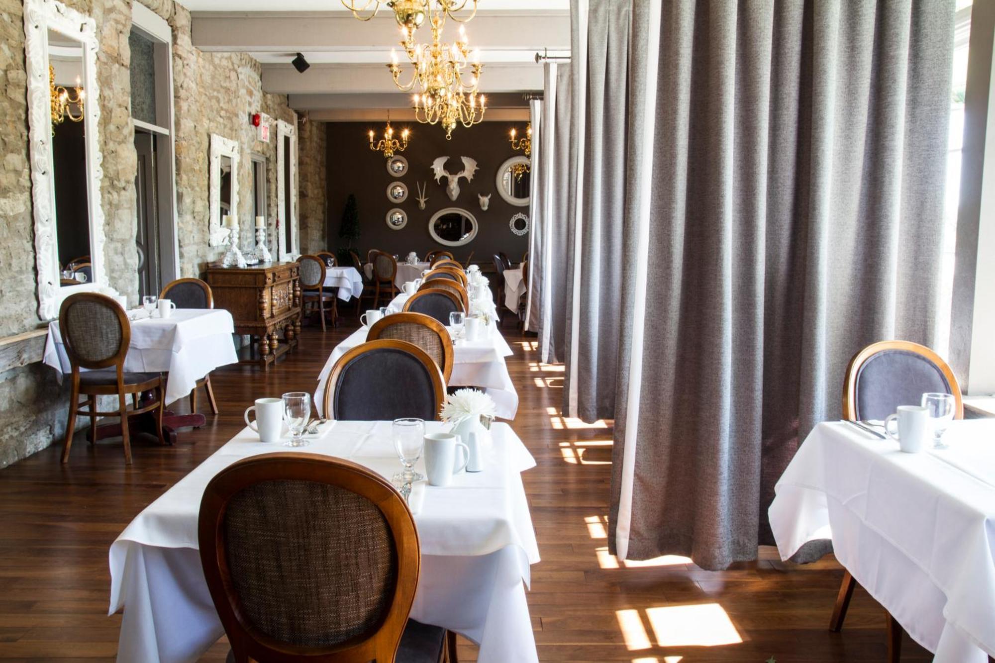 Old Stone Inn Boutique Hotel Ниагара-Фолс Экстерьер фото