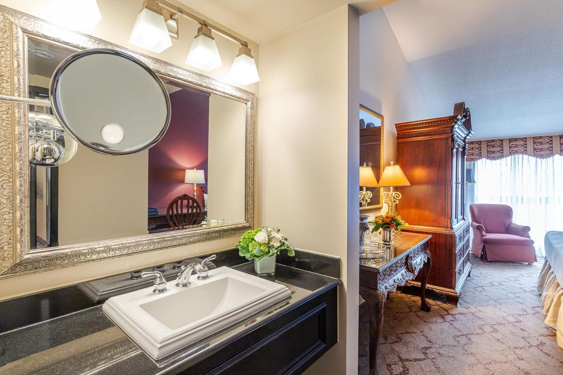 Old Stone Inn Boutique Hotel Ниагара-Фолс Экстерьер фото