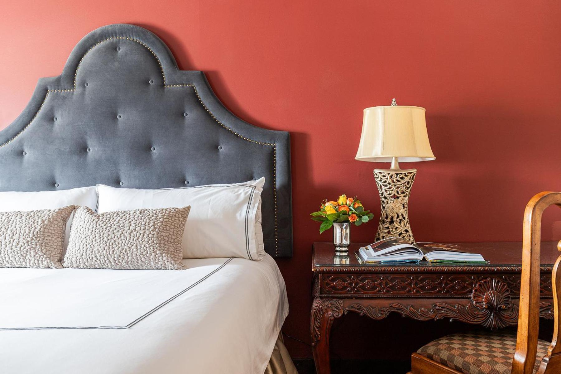 Old Stone Inn Boutique Hotel Ниагара-Фолс Экстерьер фото